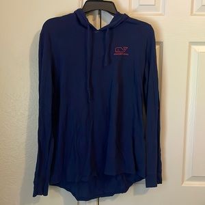 Vineyard vines navy and pink hoodie. Size L